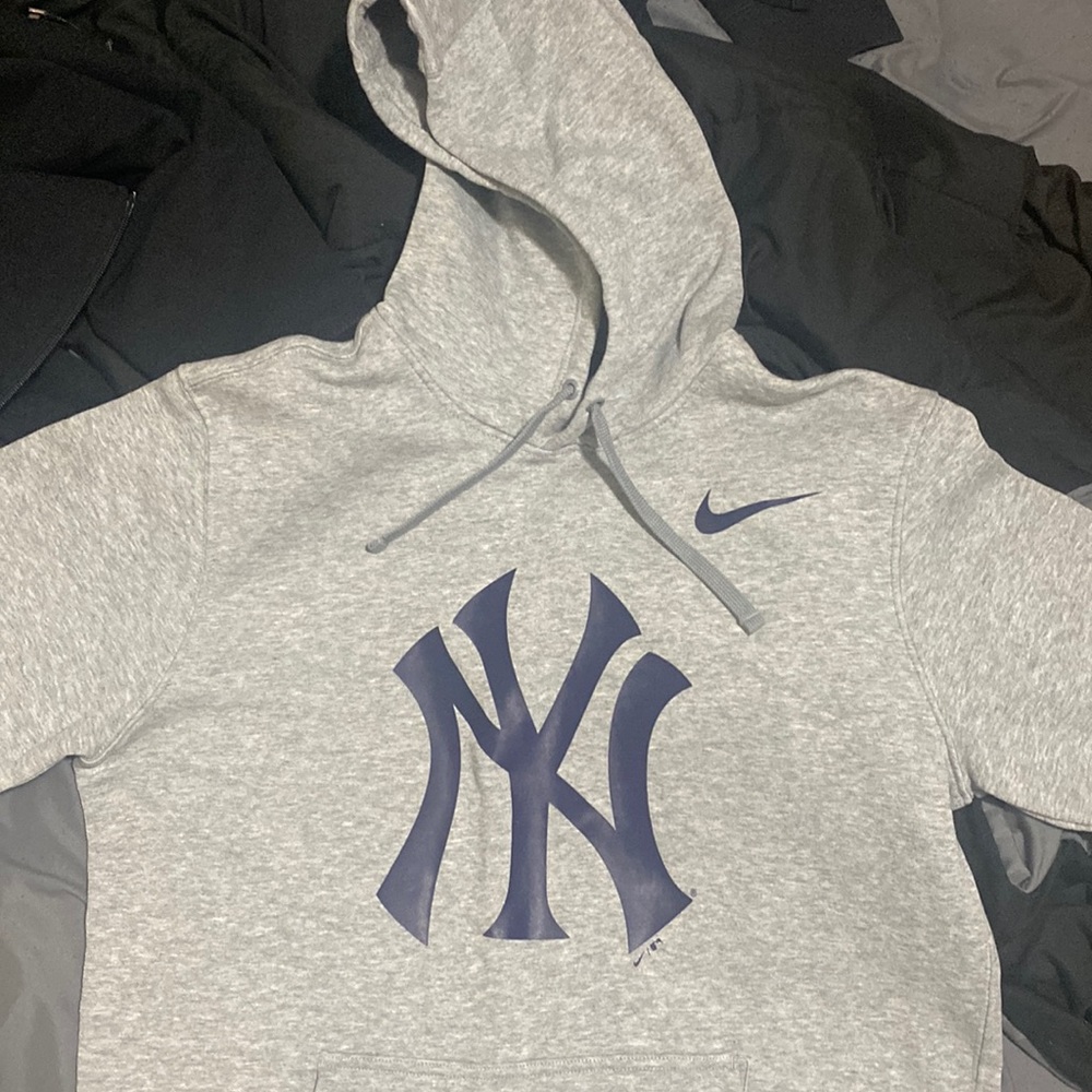 NIKE YANKEE HOODIE